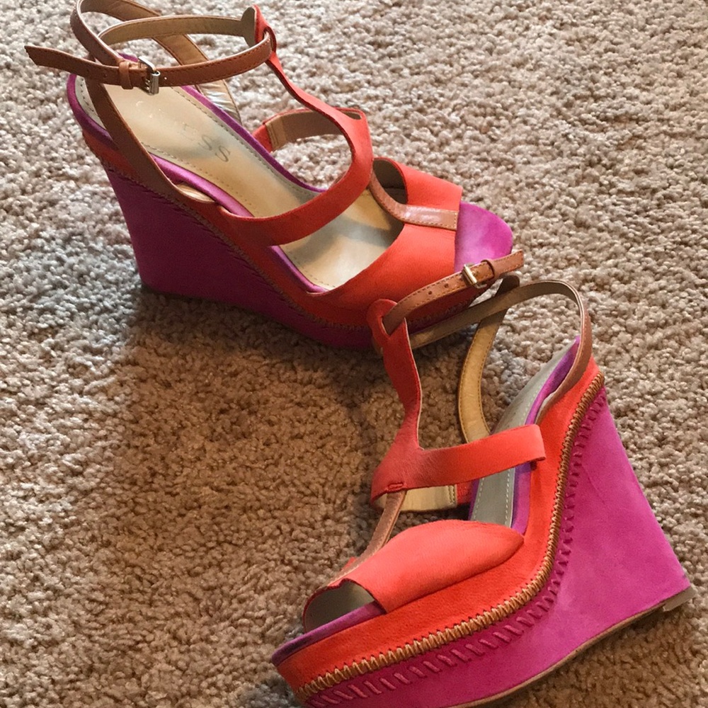 Fun wedges